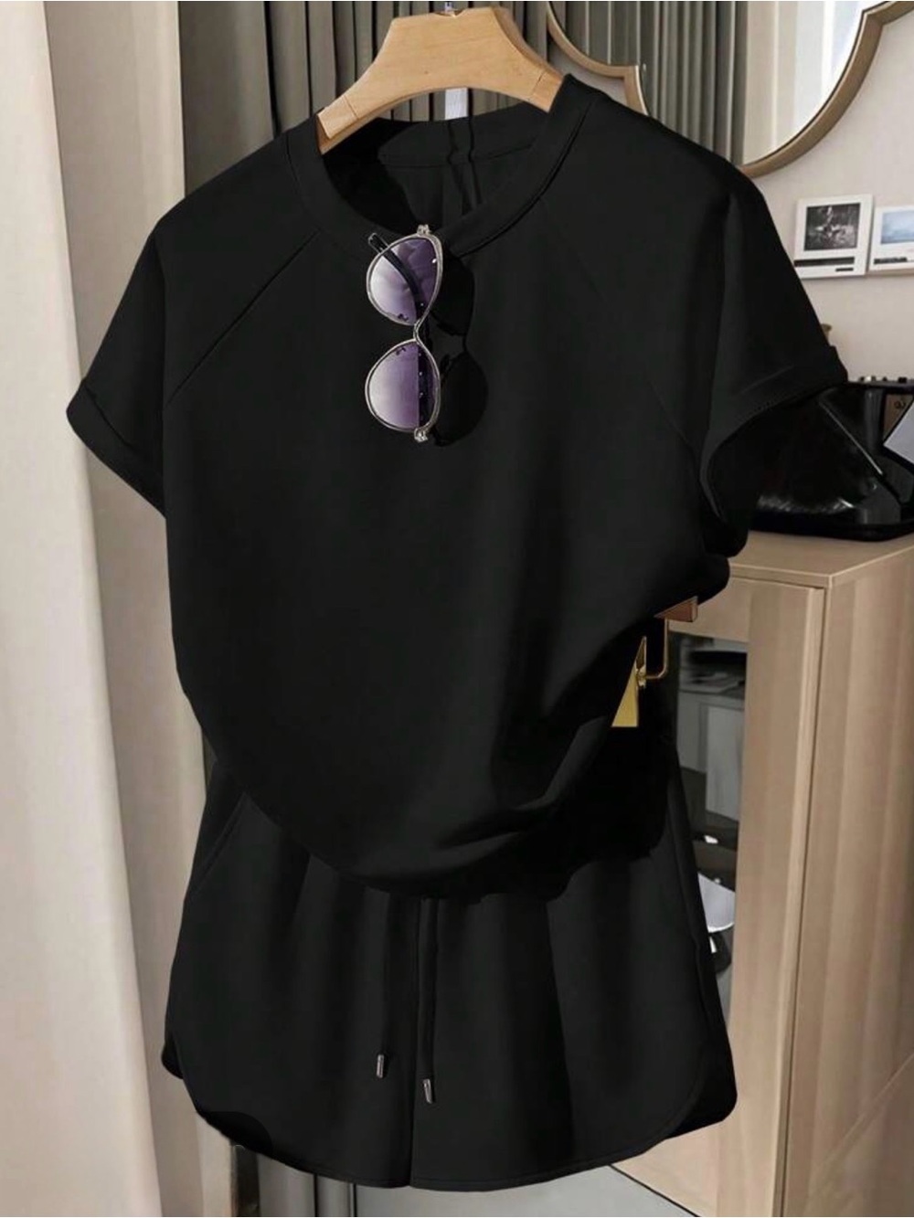 Black Women's Athletic top& Shorts Set - Casual Activewear Size Medium